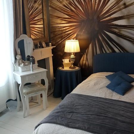 Chambre Bounty, B&B, Cuisine Privee, Lit Queen Size, Terrasse, Parking, Garage Olliergues Eksteriør billede